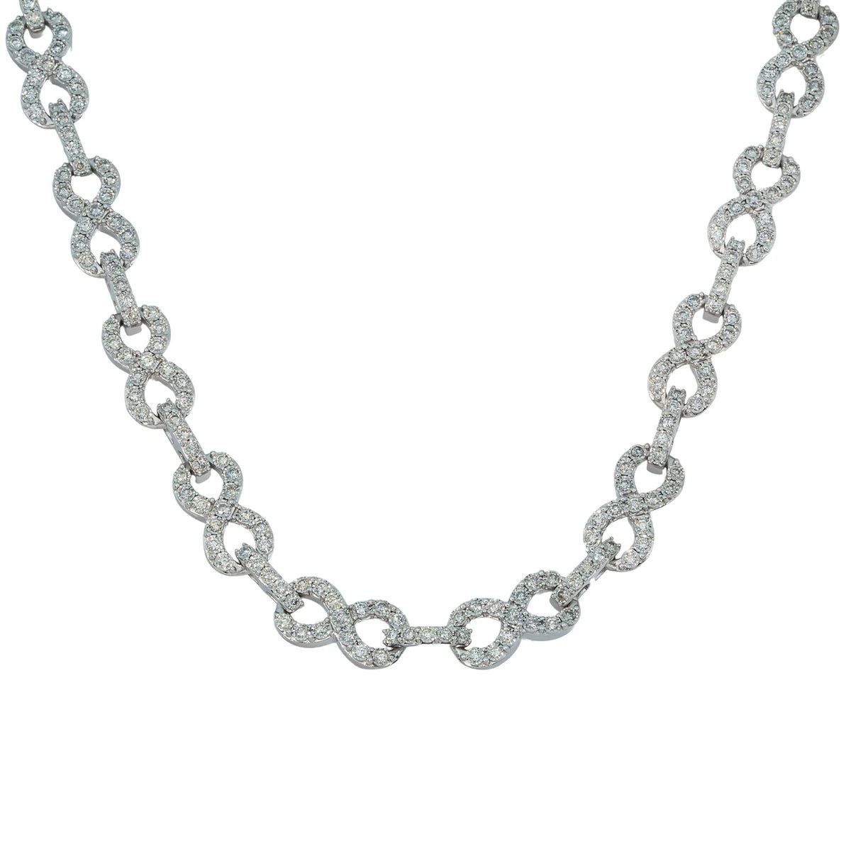 LeRongé Diamond Infinity Link Chain in White Gold