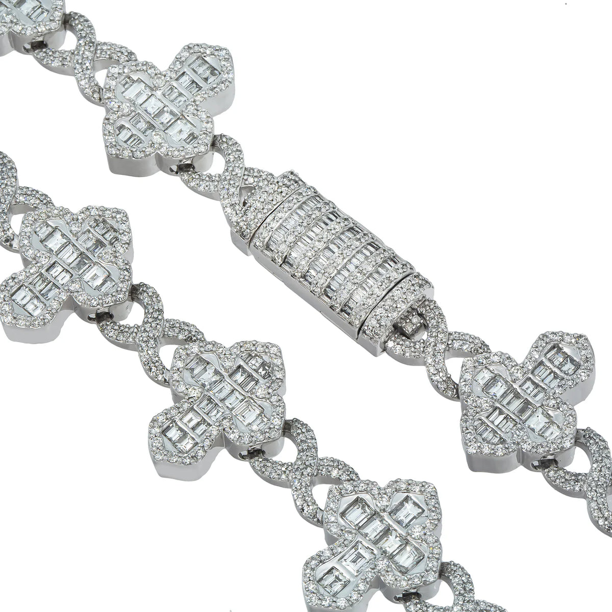 LeRongé Diamond Cross Pattern Chain