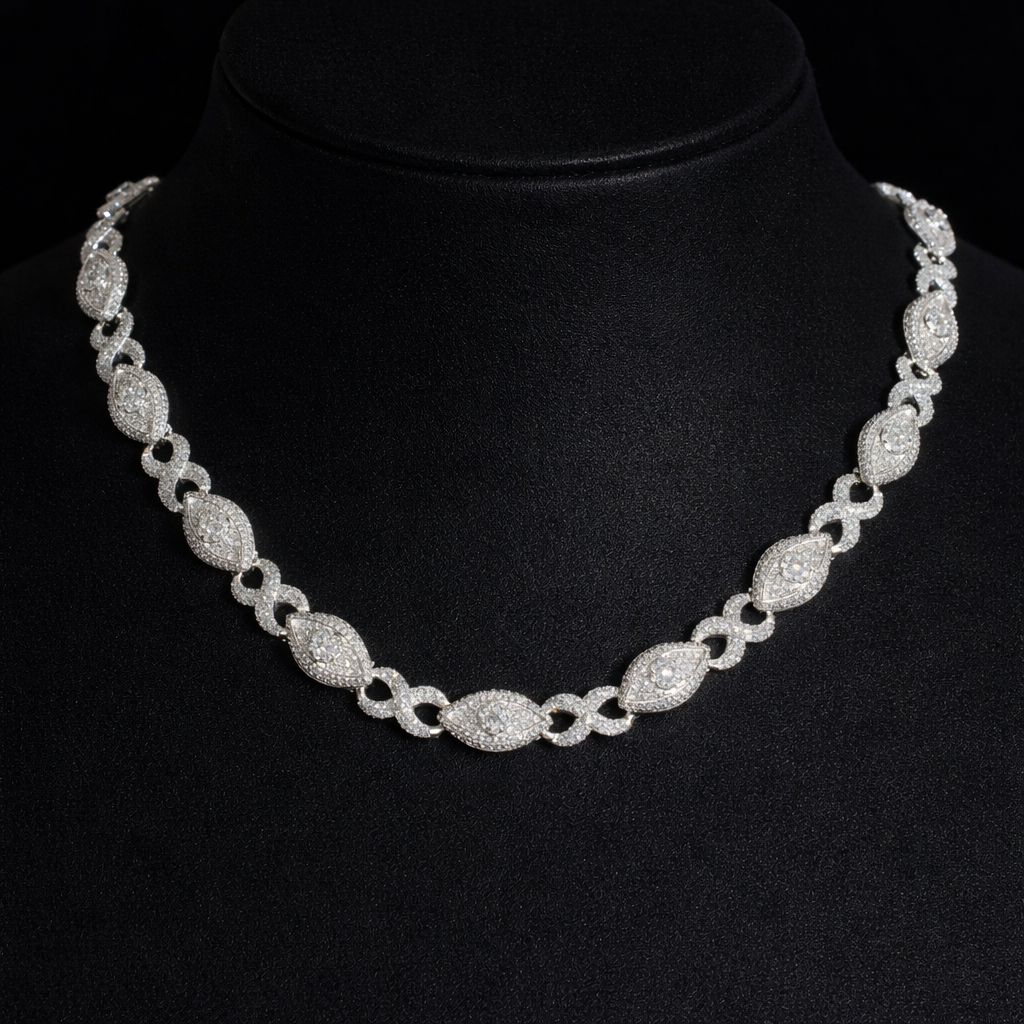 LeRongé OKO infinity diamond necklace